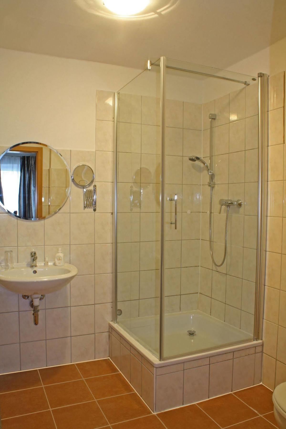 Hotel Cristallo Landshut Exteriör bild